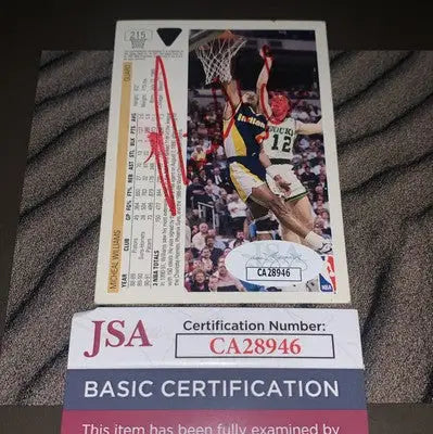 Signed basketball card of Micheal Williams from 1991-92 Upper Deck series