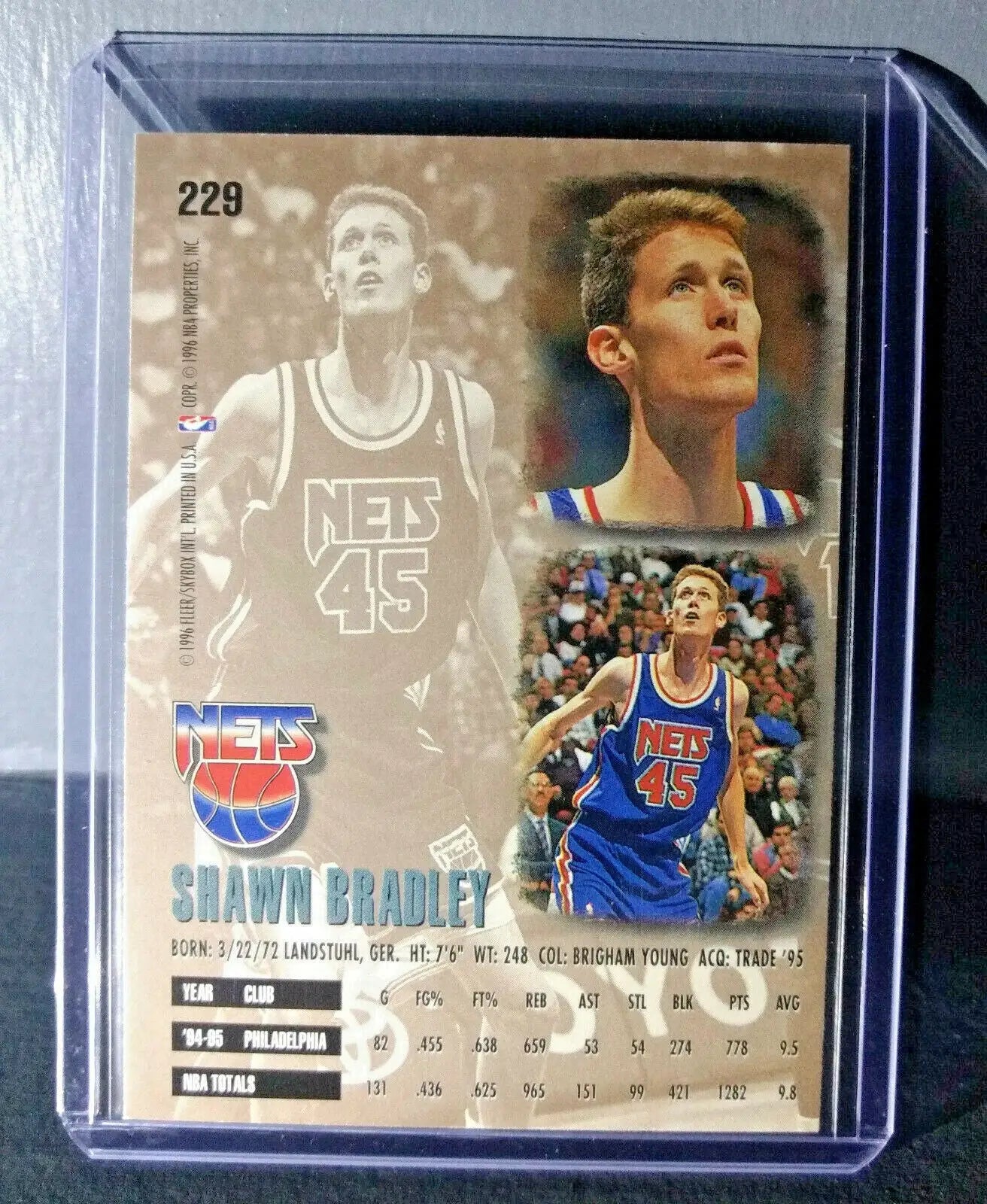 1995-96 Shawn Bradley #229 Basketball Card