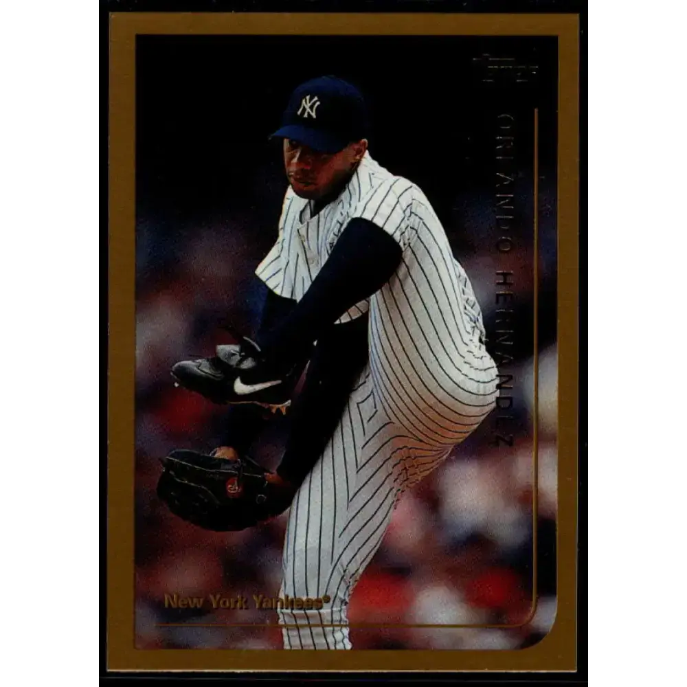 1999 Topps #422 Orlando Hernandez NM-MT New York Yankees Baseball Card - Baseball Card Single