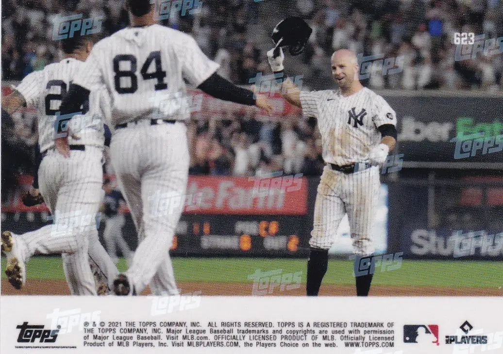 Brett Gardner and New York Yankees celebrate home run in 2021 Topps Now #623