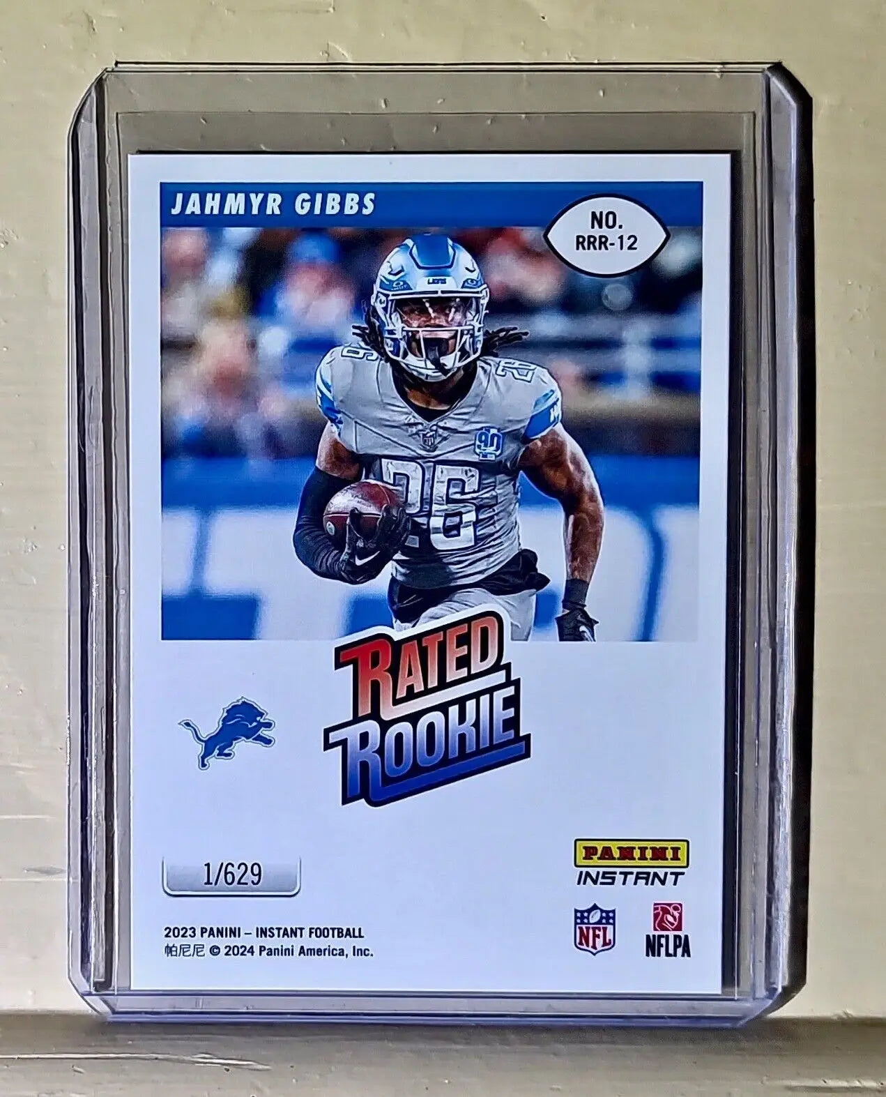 Jahmyr Gibbs 2023 Panini NFL Rated Rookie Retro #12 Football Card Lions 1/629 - Football Card Single
