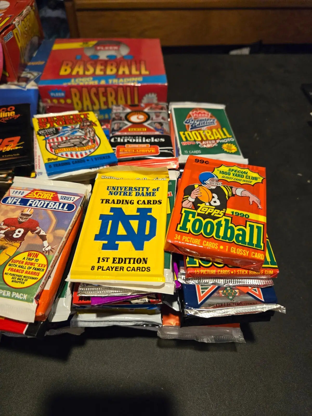 Lot of 700 multi/mixed-sport cards and non-sport trading cards in sealed pack - Mixed Sports Card Box