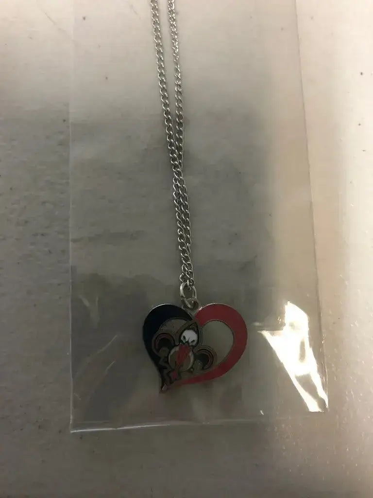 NBA Basketball Swirl Heart Necklace Pick Your Team - Collectibles