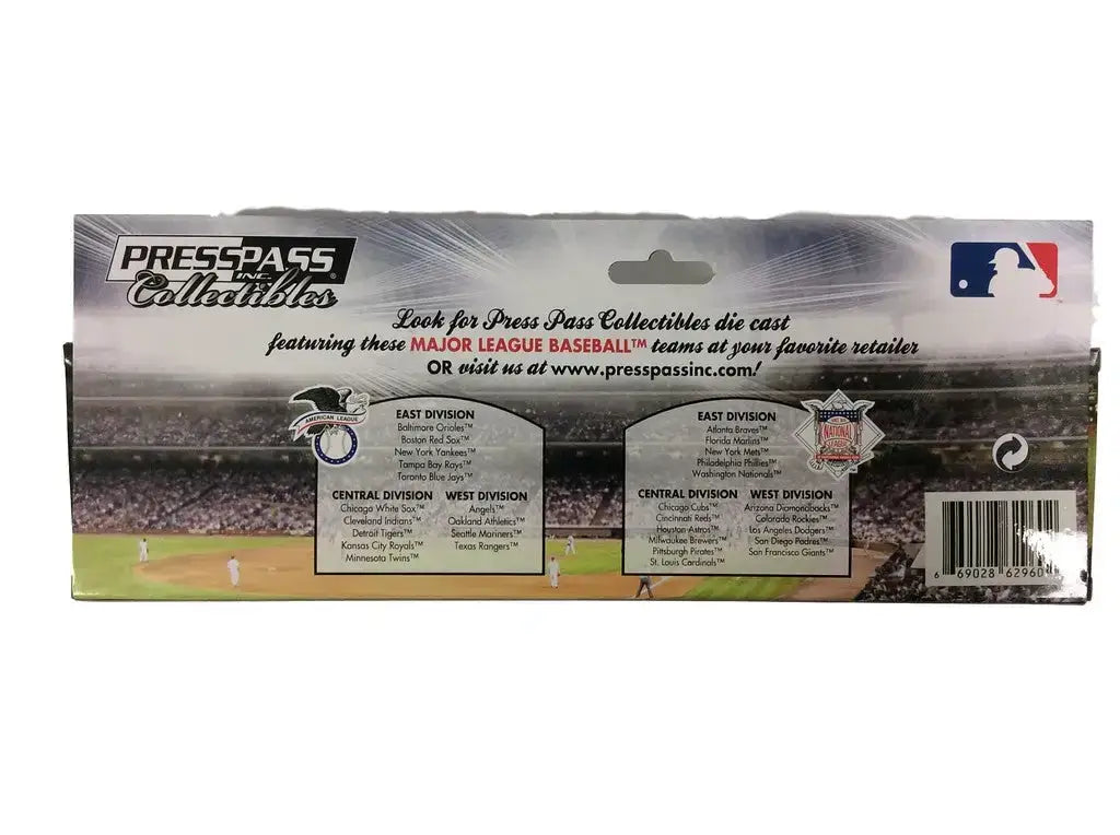 PressPass 1:80 Scale 2011 Tractor Trailer Philadelphia Phillies Baseball Logo - Collectibles