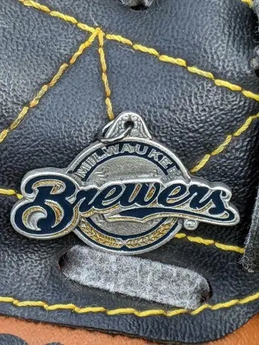 Retired Milwaukee Brewers pewter pendant - Sports Memorabilia