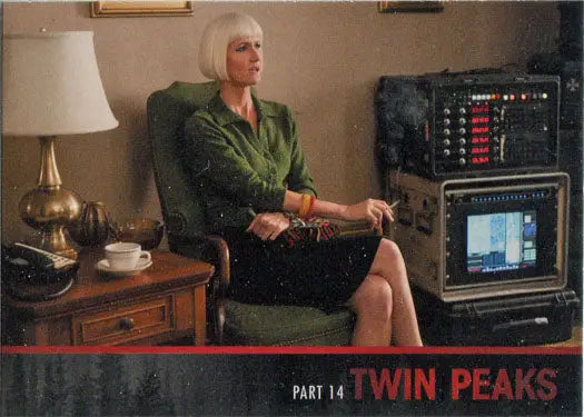 Woman with blonde hair in green jacket at Twin Peaks Limited Series Event Card L40