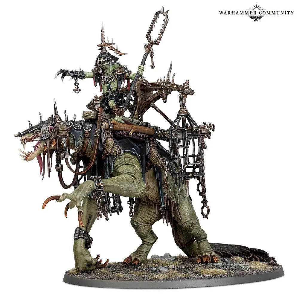 Miniature of Swampboss Skumdrekk from Warhammer Orruk Warclans with grotesque green rider