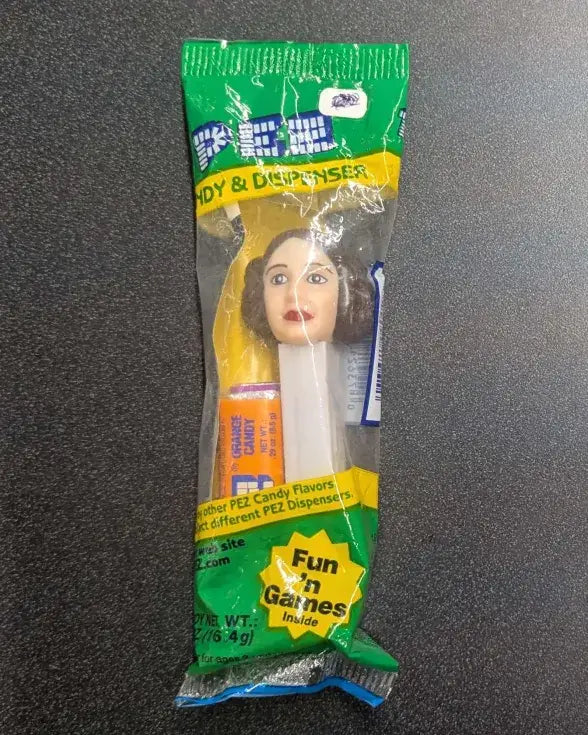 Unopened Star Wars Princess Leia Pez Candy & Dispenser - Collectibles