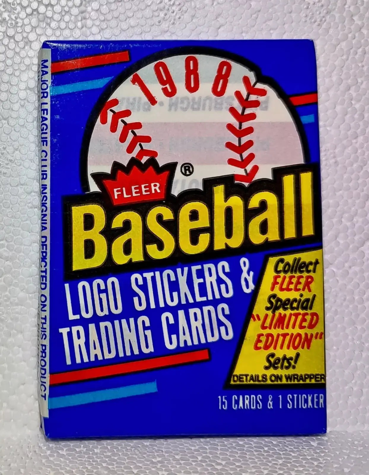10 NFL NBA MLB Sealed Sports Card Packs - Fleer / ProCard / Pro Prospect / Score - Sealed: Baseball Card Box