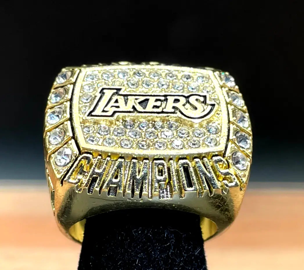 2000 Los Angeles Lakers Championship Ring Kobe (Replica) - Sports Memorabilia