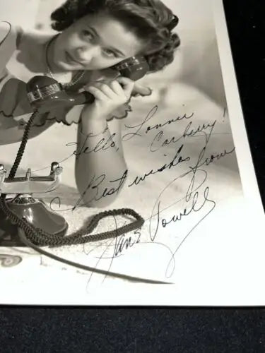 Autographed vintage photograph of Jane Powell from Holiday In Mexico 8x10 signed picture