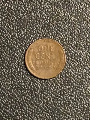 1946 Lincoln Wheat Penny - United States One Cent Coin - Circulated - Coins & Currency