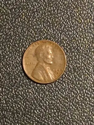 1946 Lincoln Wheat Penny - United States One Cent Coin - Circulated - Coins & Currency