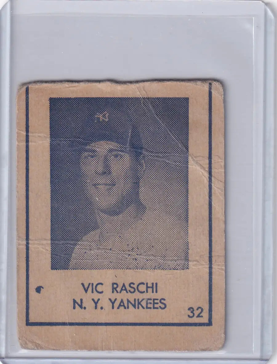 1948 R346 Blue Tint #32 Vic Raschi - New York Yankees - Baseball Card Single