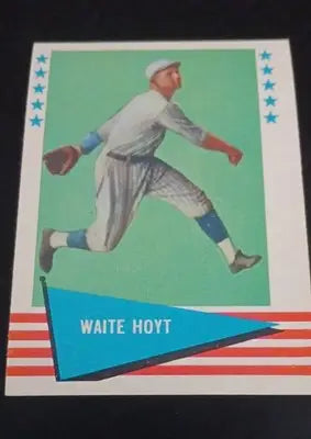 1961 Fleer Baseball Greats - Waite Hoyt #44. EX + Baseball Card Single