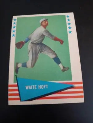 1961 Fleer Baseball Greats - Waite Hoyt #44. EX + Baseball Card Single