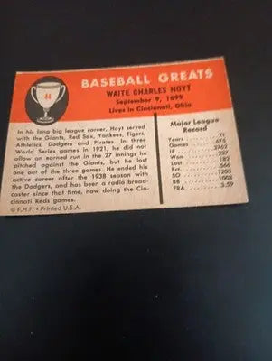 1961 Fleer Baseball Greats - Waite Hoyt #44. EX + Baseball Card Single