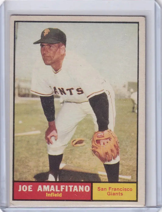 Baseball card of Joe Amalfitano, San Francisco Giants infielder, 1961 Topps #87