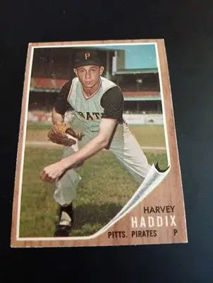 1962 Topps - Harvey Haddix #67. Pirates. EX - Baseball Card Single