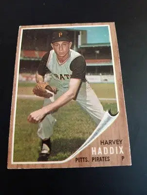 1962 Topps - Harvey Haddix #67. Pirates. EX - Baseball Card Single