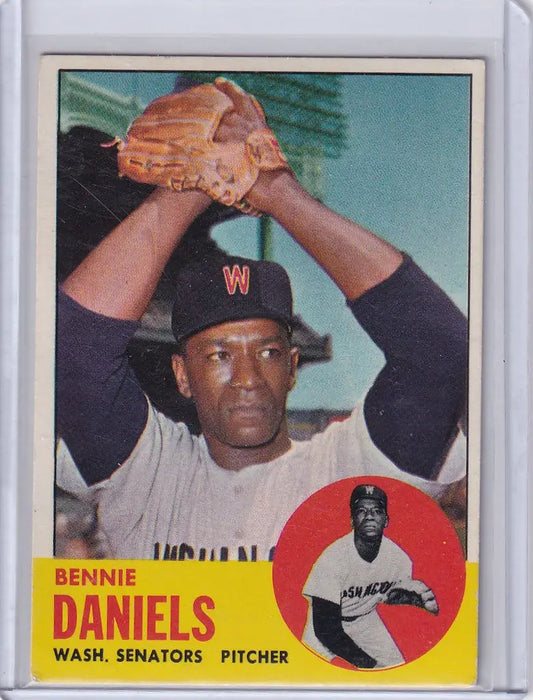 Baseball card of Bennie Daniels Washington Senators pitcher in pitching stance