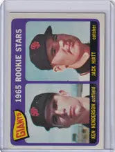 1965 Topps Baseball card of Giants Rookies Ken Henderson and Jack Hiatt portraits