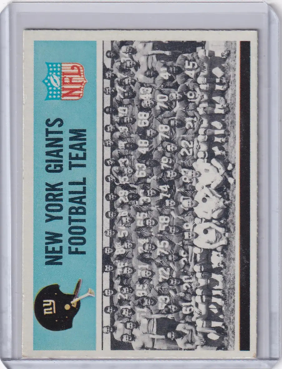 Vintage New York Giants football card from 1966 Philadelphia Football #118 featuring the Giants team