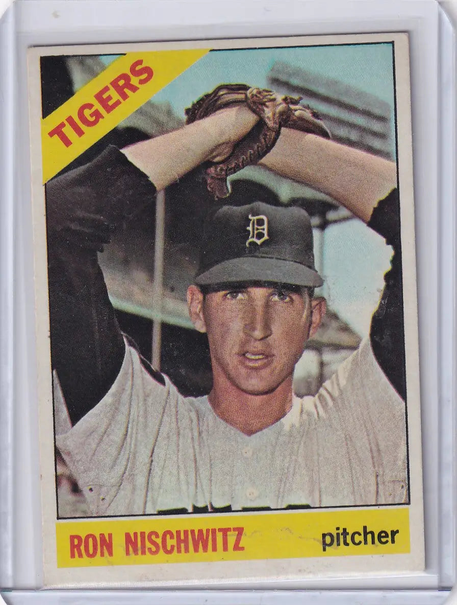 Baseball card of Ron Nischwitz in white uniform for Topps Baseball Detroit Tigers