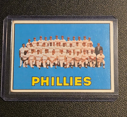 1967 Topps #102 Philadelphia Phillies