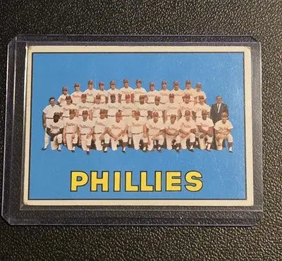 1967 Topps #102 Philadelphia Phillies - Baseball Card Single