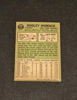 1967 Topps #77 Dooley Womack - Baseball Card Single