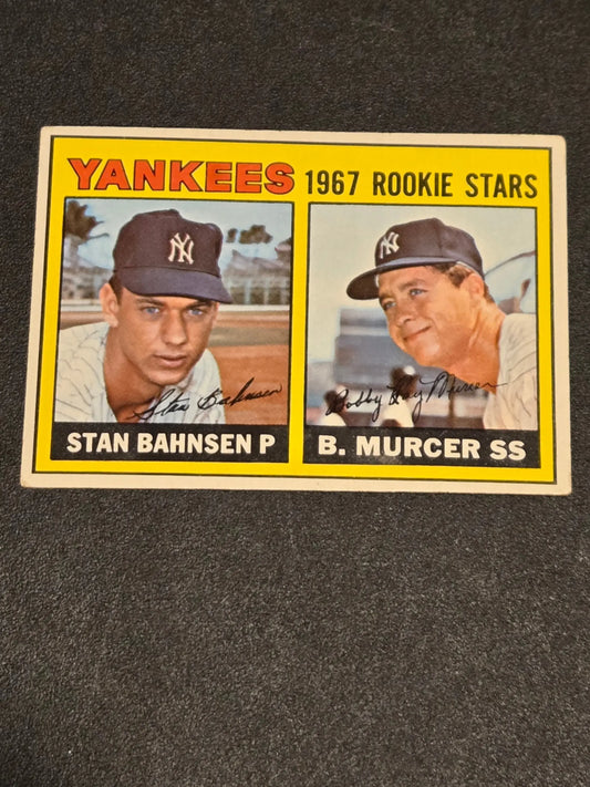 1967 Topps #93 Yankees 1967 Rookie Stars (Stan Bahnsen / Bobby Murcer) - Trading Card