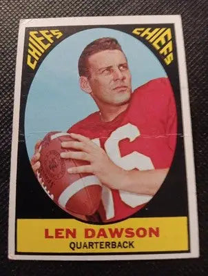 1967 Topps - Len Dawson #61. KC Chiefs. Crease. Corner Wear. VG - VG+ - Football Card Single