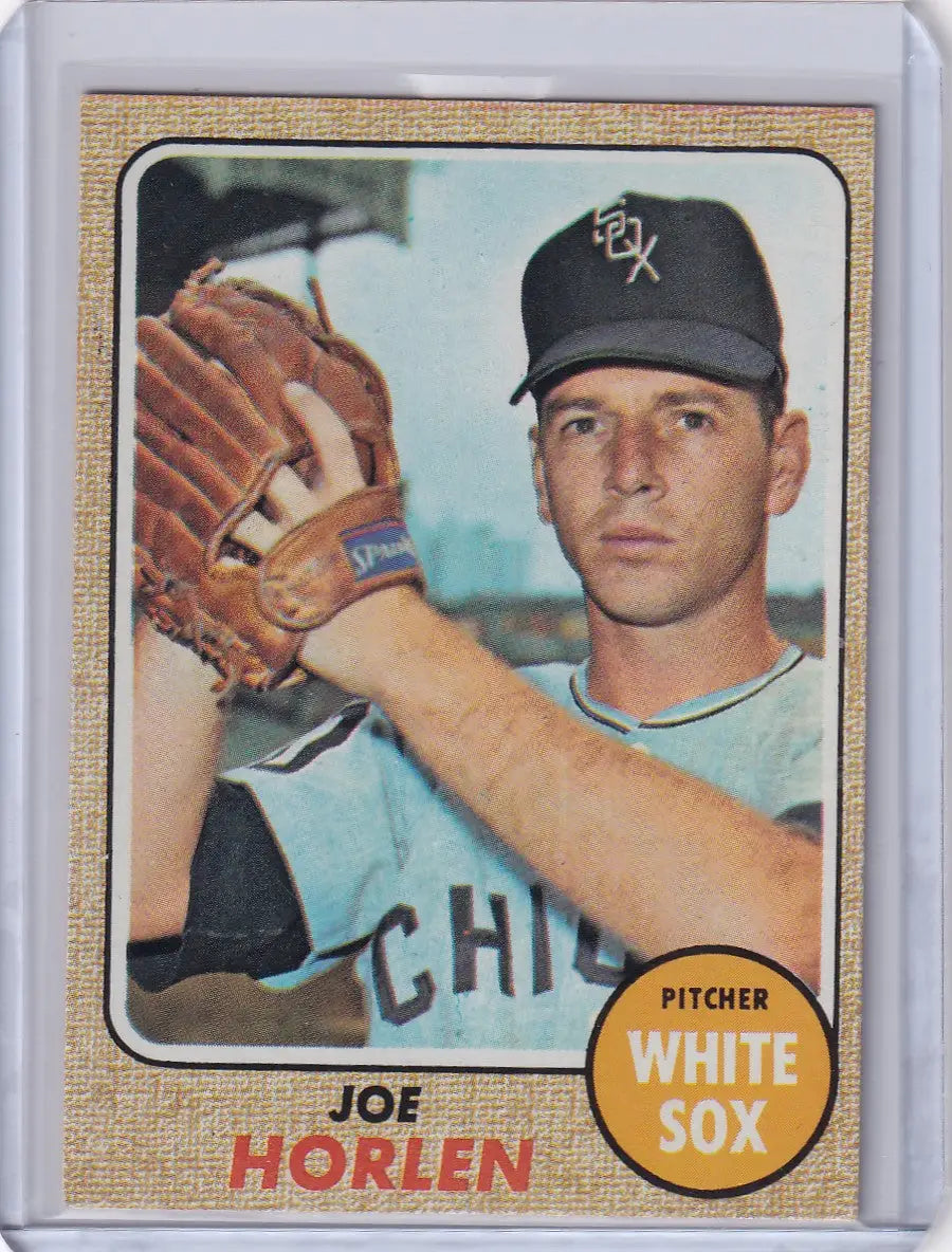 Baseball card of Joe Horlen, Chicago White Sox pitcher, from 1968 Topps Baseball