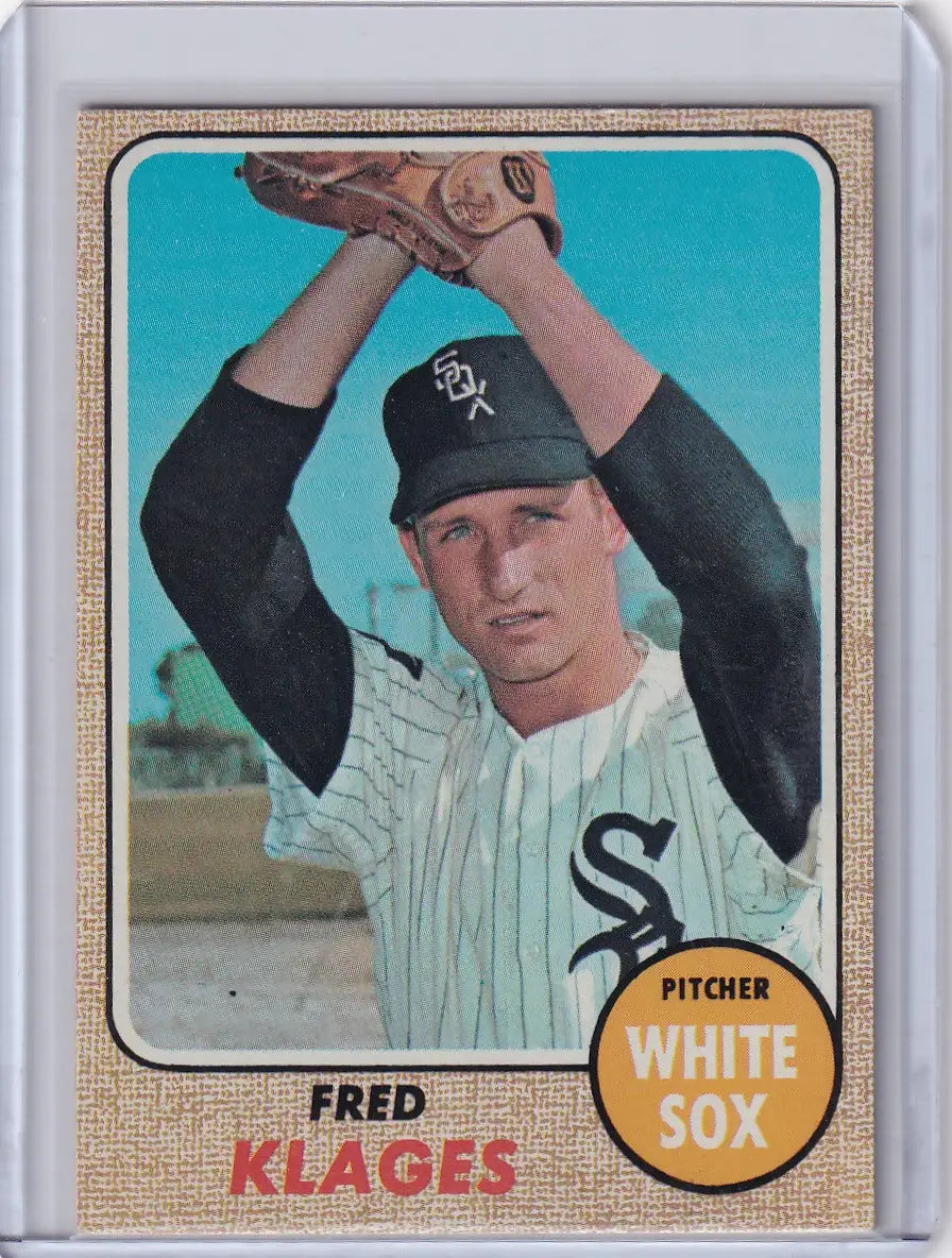 Baseball card of Fred Klages pitching for the Chicago White Sox in Topps Baseball