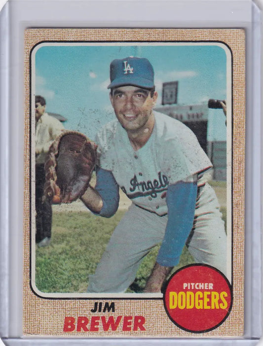 Baseball card of Jim Brewer in uniform for Los Angeles Dodgers from Topps Baseball