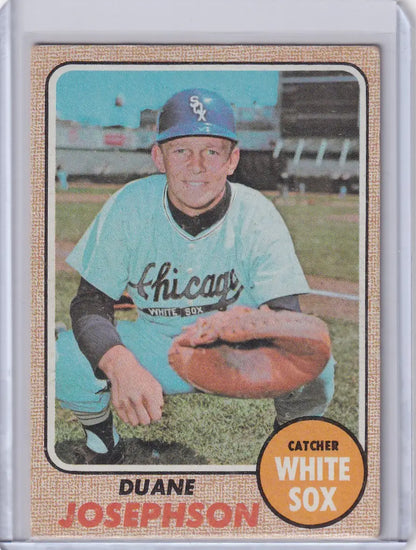 Baseball card of Duane Josephson, Chicago White Sox catcher in light blue uniform