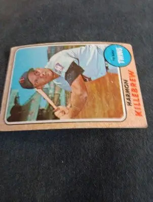 1968 Topps - Harmon Killebrew #220. Twins. VG+ - Baseball Card Single