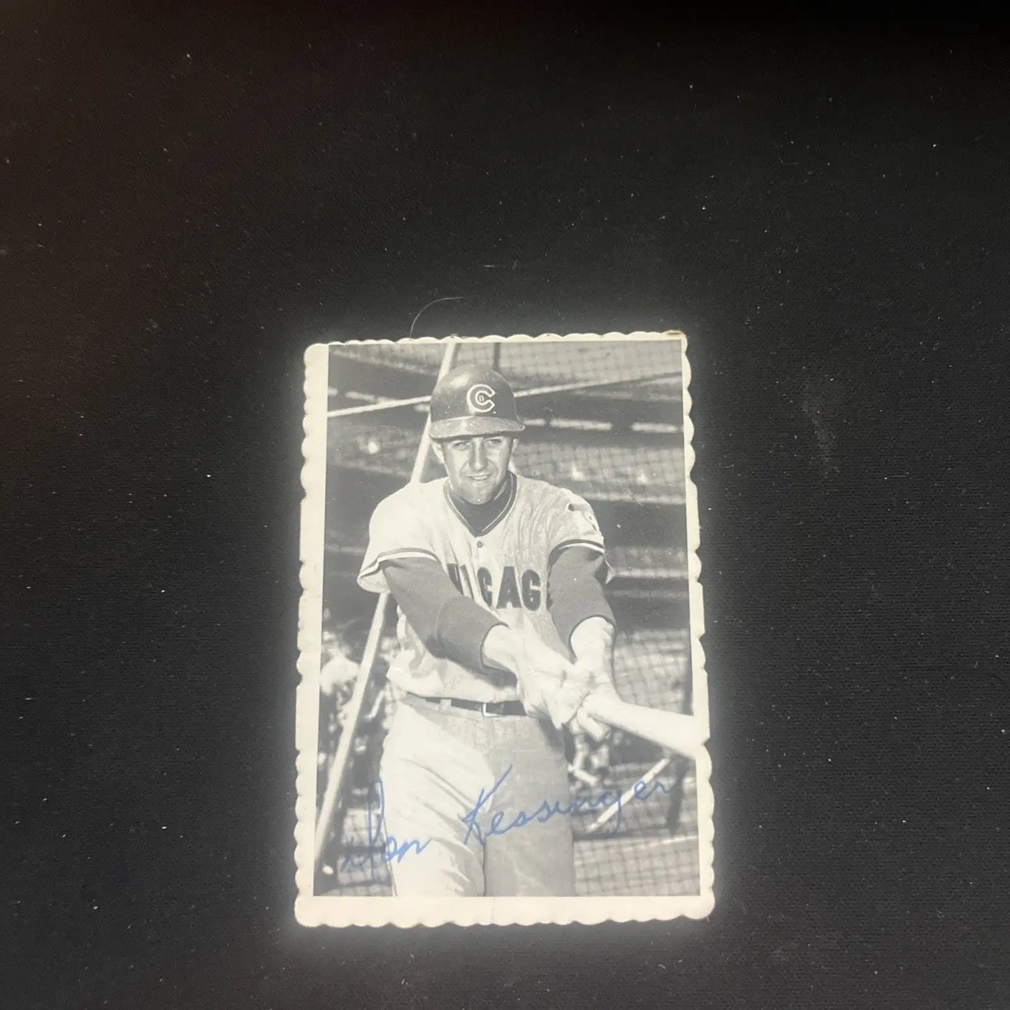 Signed black and white baseball card of Don Kessinger from 1969 Topps Chicago Cubs