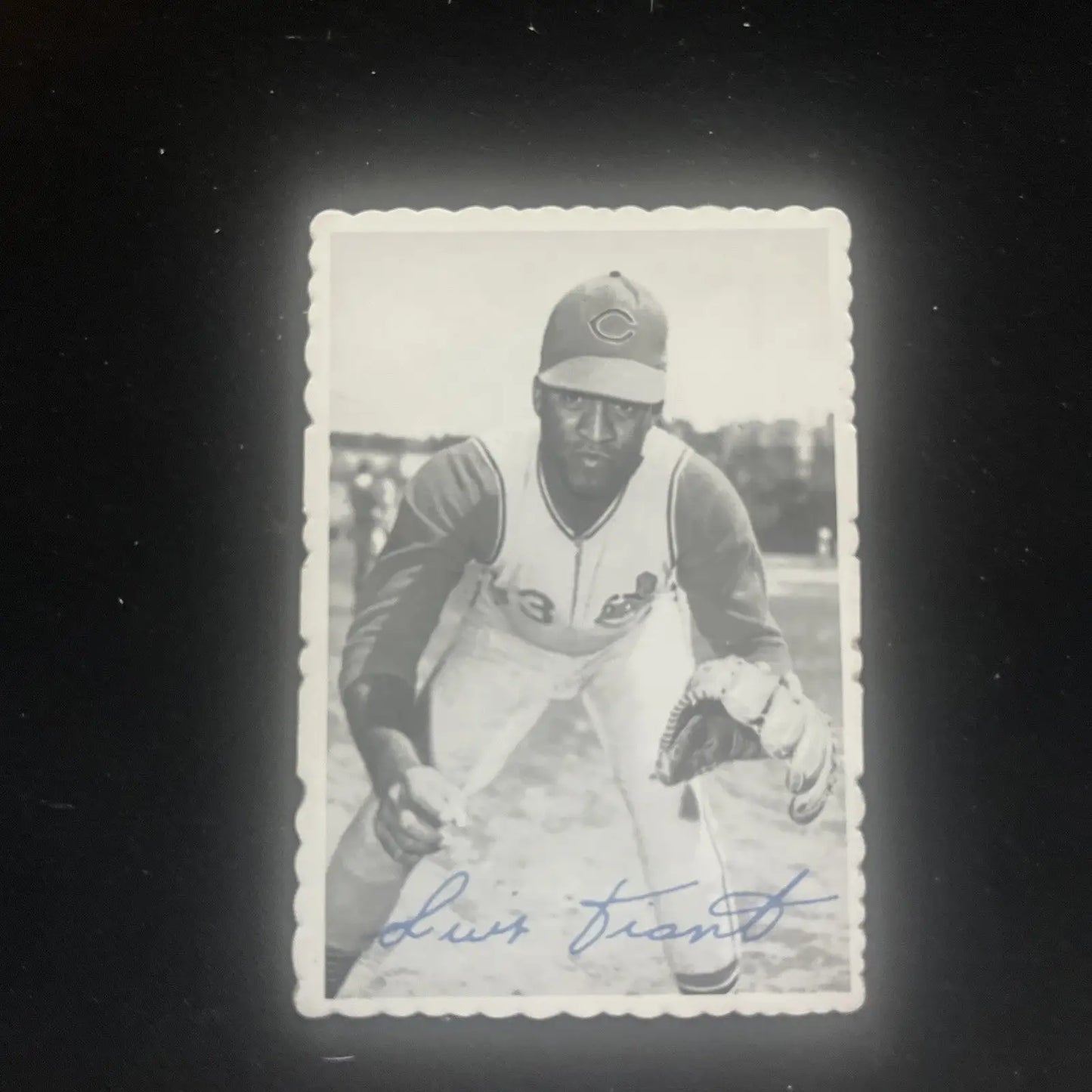 Black and white 1969 Topps Deckle Edge Luis Tiant #7 baseball card collectible