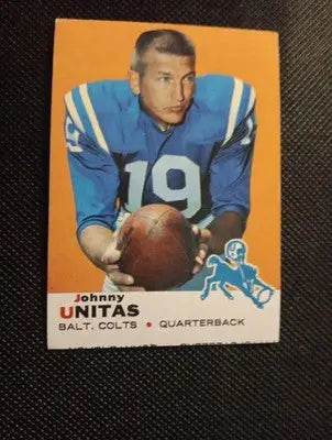 1969 Topps - Johnny Unitas #25. Baltimore Colts. EX. imperfect cut - Football Card Single