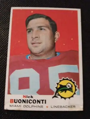 1969 Topps - Nick Buoniconti #192. Miami Dolphins. VG+ - Football Card Single