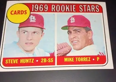 1969 Topps - 1969 Rookie Stars Mike Torrez Steve Huntz #136 (RC). NRMT+ - Baseball Card Single