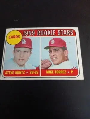 1969 Topps - 1969 Rookie Stars Mike Torrez Steve Huntz #136 (RC). NRMT+ - Baseball Card Single
