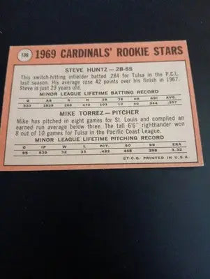 1969 Topps - 1969 Rookie Stars Mike Torrez Steve Huntz #136 (RC). NRMT+ - Baseball Card Single