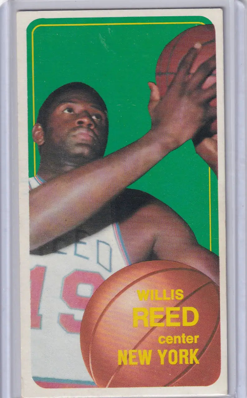 Vintage Topps Basketball card of Willis Reed shooting for the New York Knicks