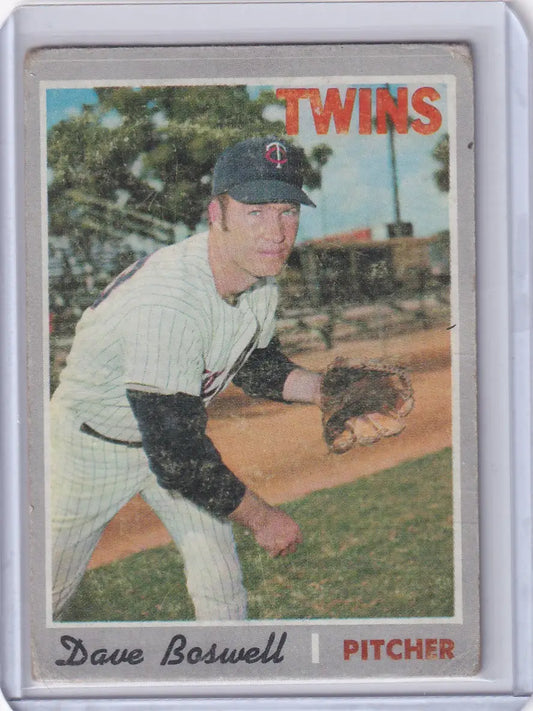 1970 Topps Baseball card of Dave Boswell in throwing stance for Minnesota Twins
