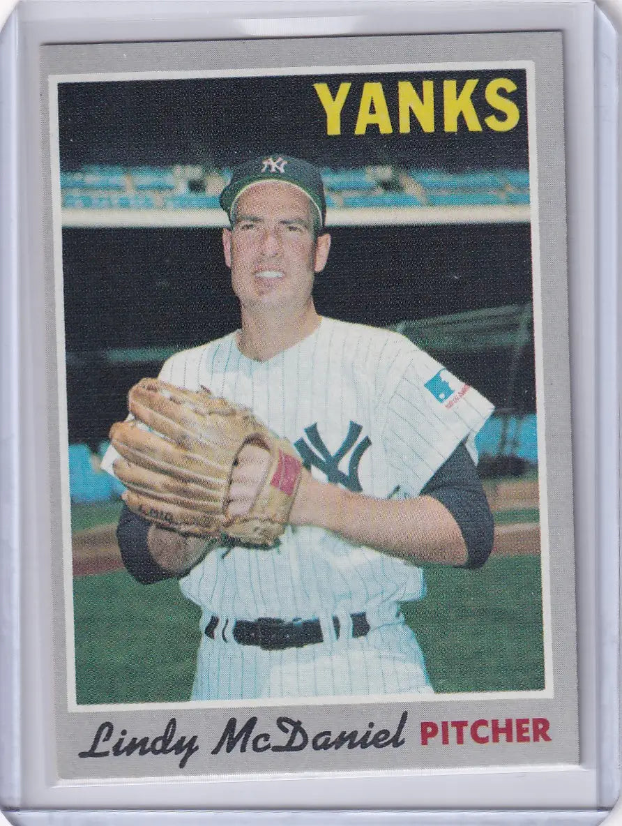 1970 Topps Baseball #493 Lindy McDaniel - New York Yankees