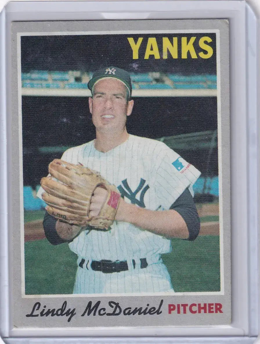 1970 Topps Baseball #493 Lindy McDaniel - New York Yankees