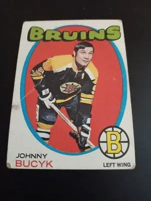 1971-72 Topps - Johnny Bucyk #35. Boston Bruins. lower grade. GD+ - VG. - Hockey Card Single